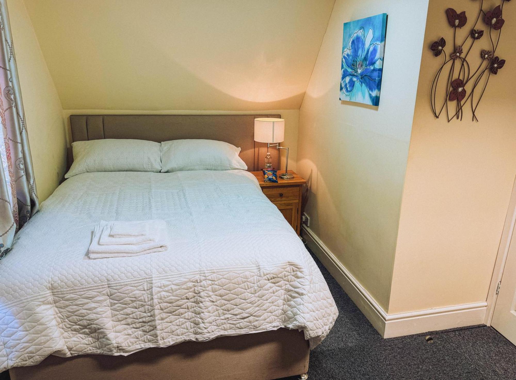 Stylish Modern 1-Bed Apartment In Prime Solihull Town Centre Екстериор снимка
